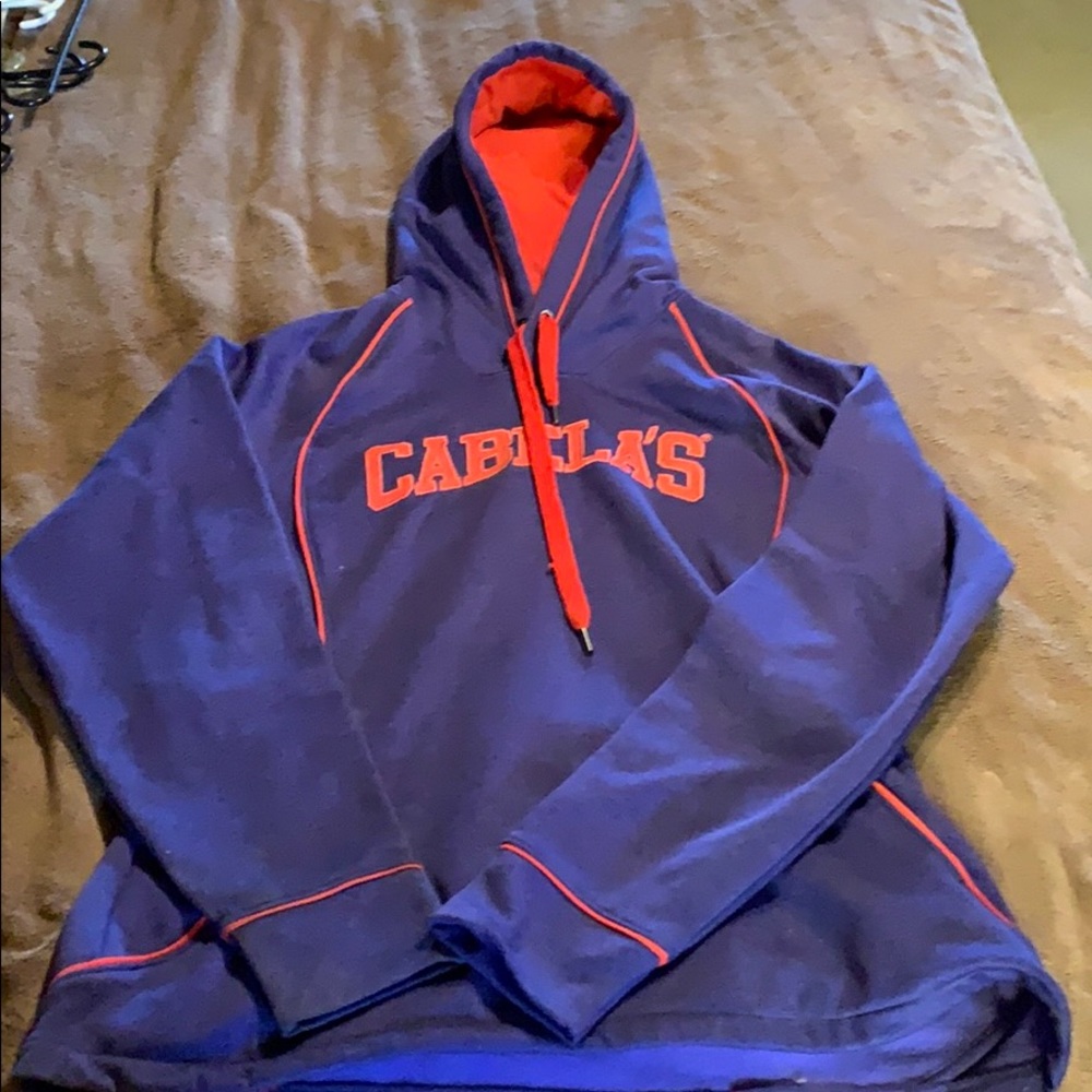 Cabelas sweatshirt